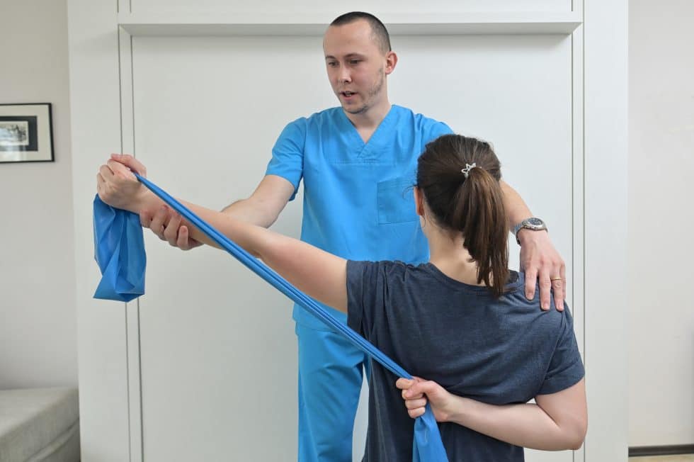 Ejercicios de fisioterapia para mejorar la postura y prevenir el dolor de espalda